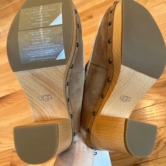 UGG Aubriana Mule Clogs Chestnut (Tan), Size 7 - Picture 4 of 5